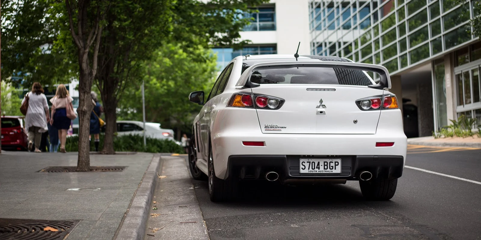 Đánh giá xe Mitsubishi Lancer 2016