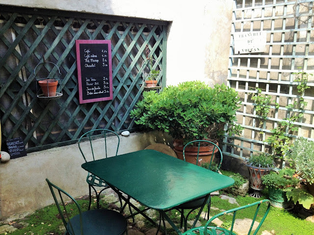 La maison sur la place, chambre d'hôtes, café, brocante à Marennes d'Oléron France