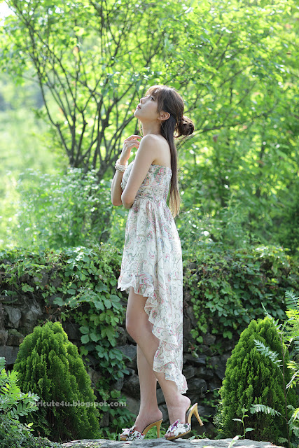 Heo-Yun-Mi-Strapless-Dress-27-very cute asian girl-girlcute4u.blogspot.com