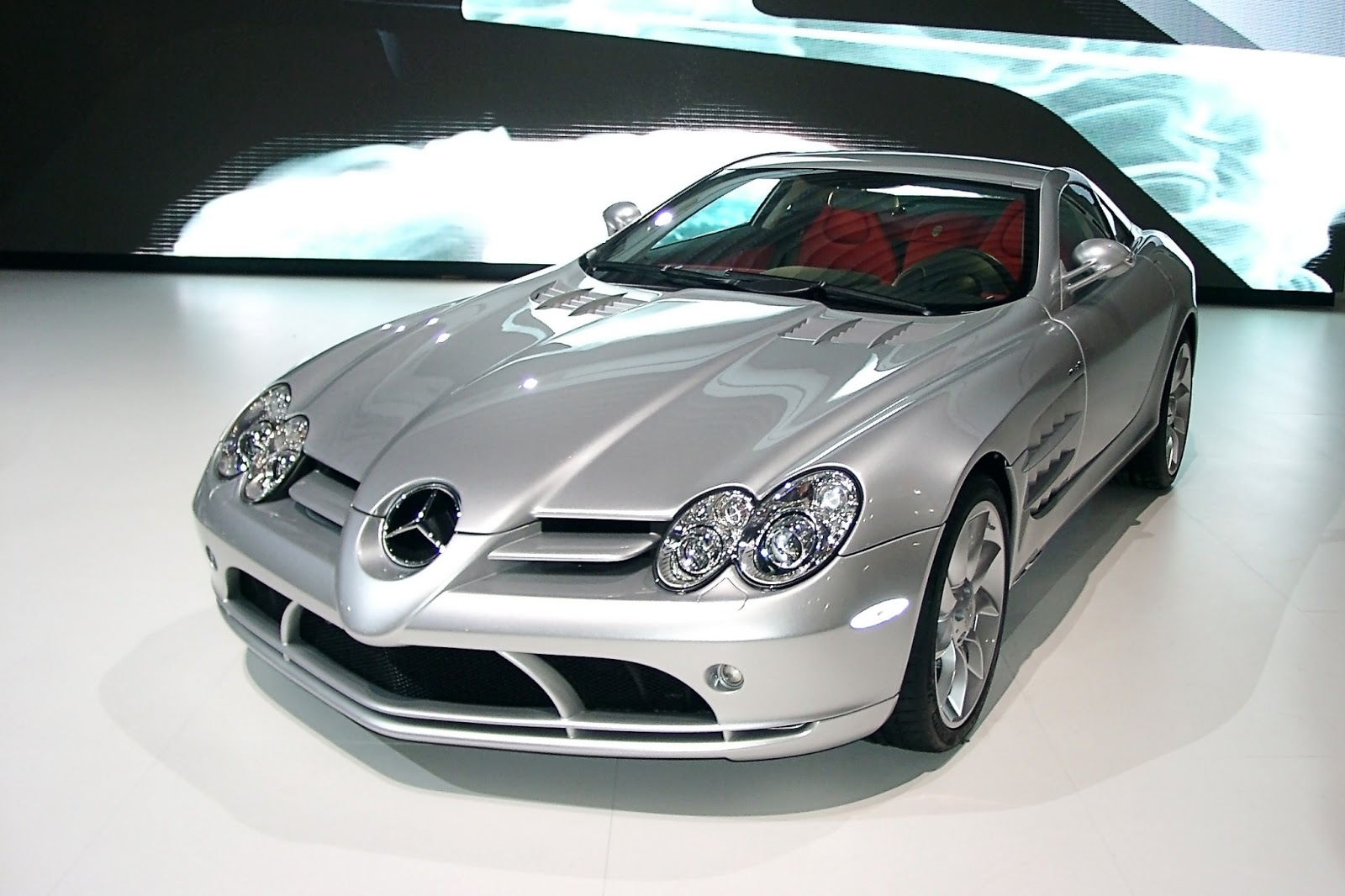 Mercedes slr - HD Wallpaper Pics