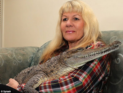 ladycroc1.jpg (634×478)