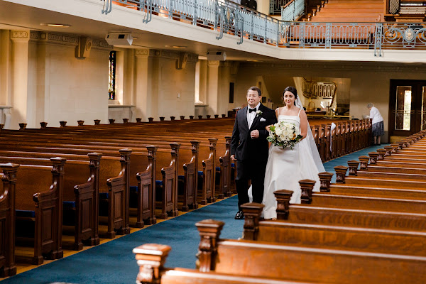 US Naval Academy and Elkridge Furnace Inn Wedding photographed by Maryland wedding photographer Heather Ryan Photography