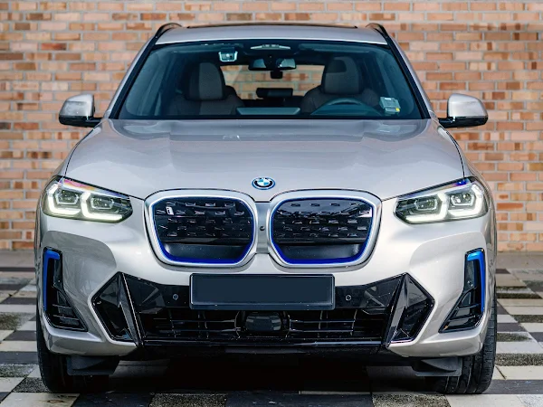 BMW iX3 M elétrico chega ao Brasil - preço R$ 479.950