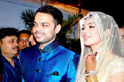 Bollywood hot actress hot photos & Ayesha Takia wedding photos