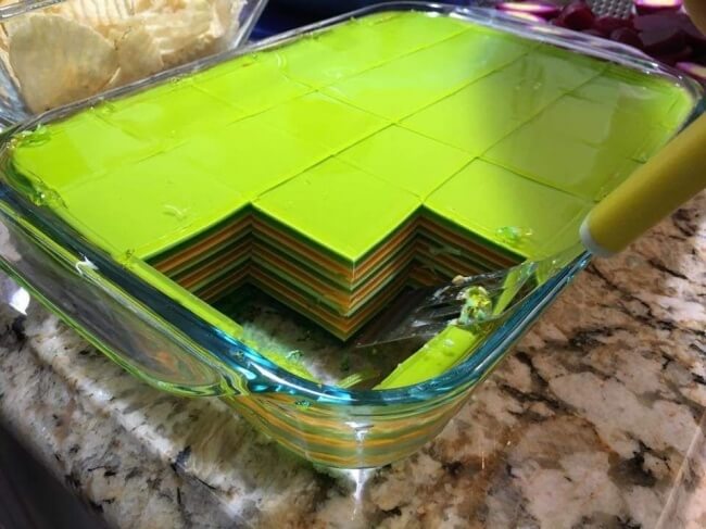 28 Fascinating Pictures That Will Satisfy Every Perfectionist - 21-layer jello