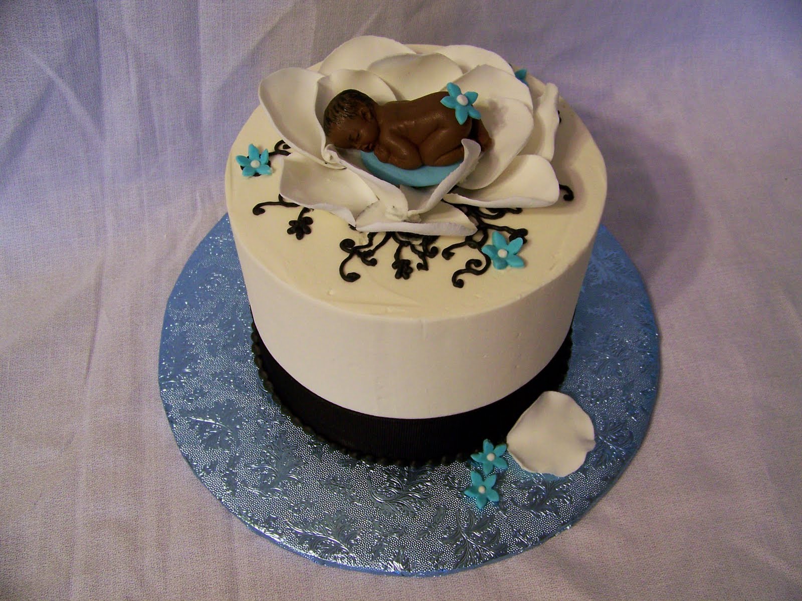 blue and black wedding cake