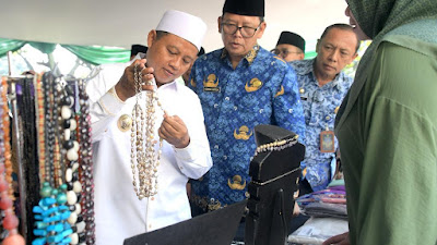 Pemdaprov Gelar Bazar Ramadan dan Baksos,  Wagub Uu:Ringankan dan Bahagiakan Masyarakat