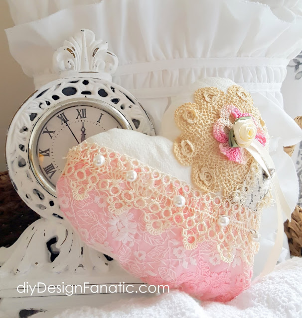 Valentine's Day ideas, Valentine's Day Tablescape, Valentine's Day, Valentine's Day Craft, Valentine's Day Pillows, Valentine's Day Vignette