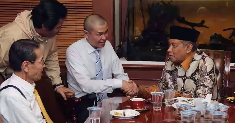 Warga Jepang  Masuk Islam di  PBNU ganji nama  Hasan 