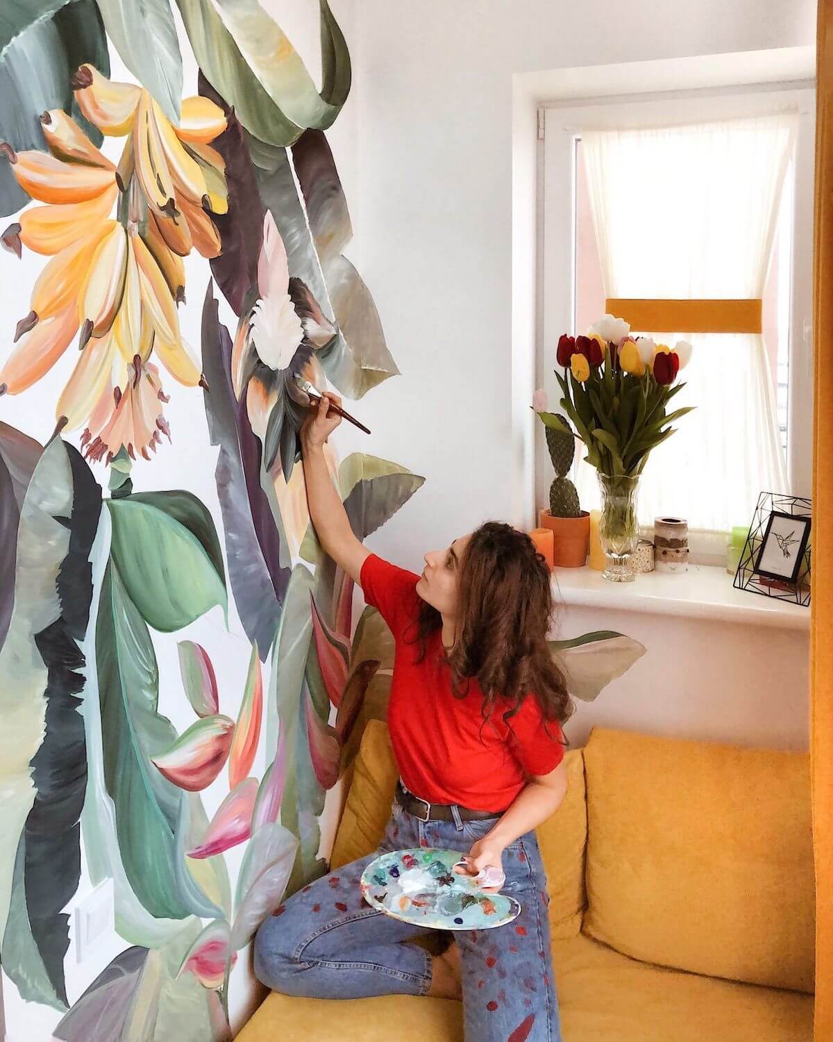 Mesmerizing Flower Murals Turn Ordinary Rooms into Spaces with Blooming Personalities