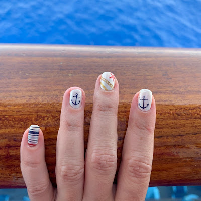 Nautical Nails - Easy Dry Nail Polish Strips #VacayVibes #summernails