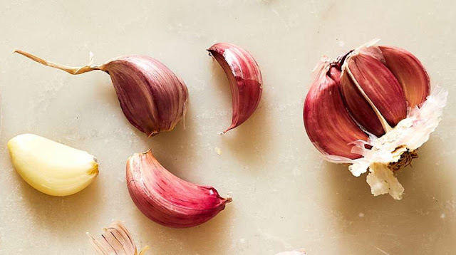 Wonderful garlic benefits for maintain a healthy heart.