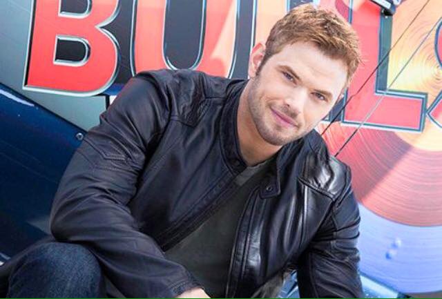 Kellan Lutz Profile Pics Dp Images