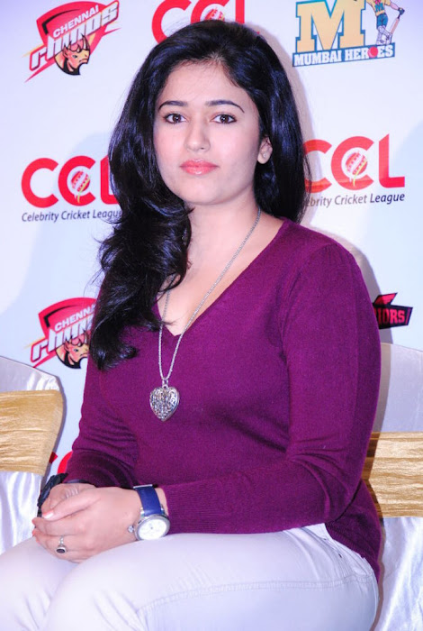 poonam bajwa new actress pics