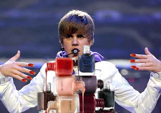  woman) are going crazy over Justin Bieber's nail varnish collection with 