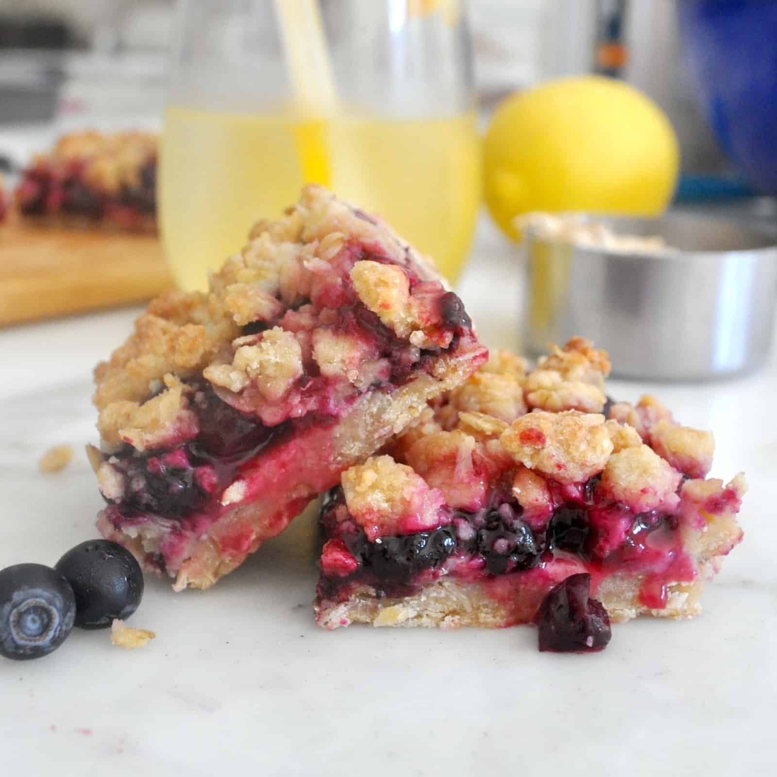 blueberry crumble bars