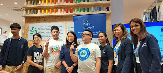 UNIQLO OFFERS EXSCLUSIVE T SHIRTS DESIGNED BY AUTISM CHILDEN!