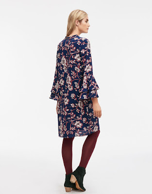 https://indiska.com/se/Kl%C3%A4der/Kl%C3%A4nningar/Dress/Print/LINNEA/p/105248811NAVY?nosto=frontpage-nosto-10