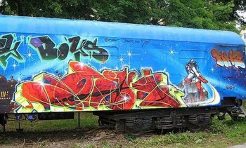  GRAFFITI MURALS ALPHABET STYLE DESIGN On TRAIN