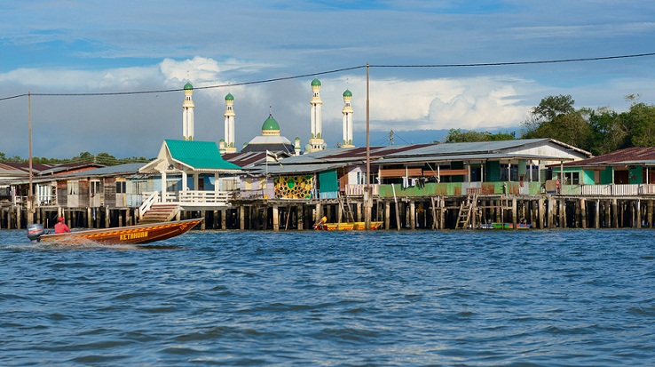 Mengenal Kampong Ayer, Desa Terapung di Brunei 