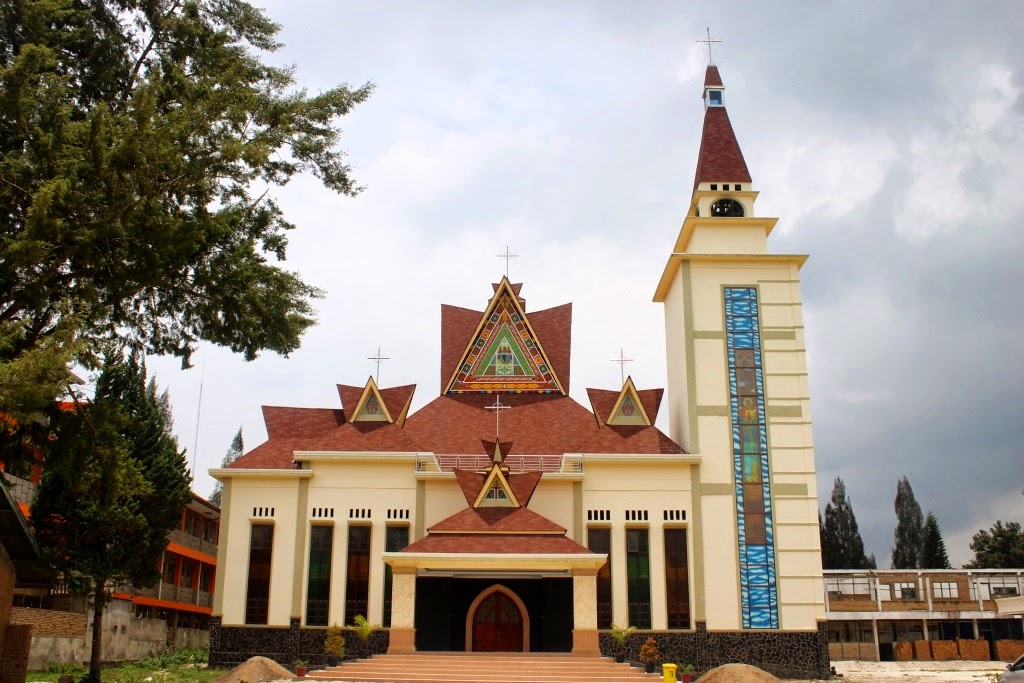 Fotografi Gereja Katolik di Indonesia Gereja Katolik St Fotografi Gereja Katolik di Indonesia Gereja Katolik St