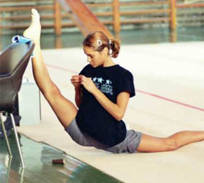 Pictures on Oakville Gymnastics Club Acrobatic Gymnastics Team November 2010
