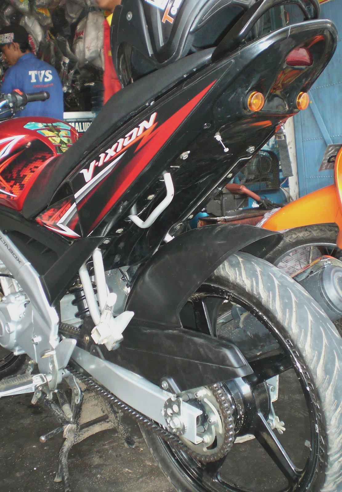 UNDERTAIL SPAKBOR  BELAKANG  Variasi Sepeda Motor Murah