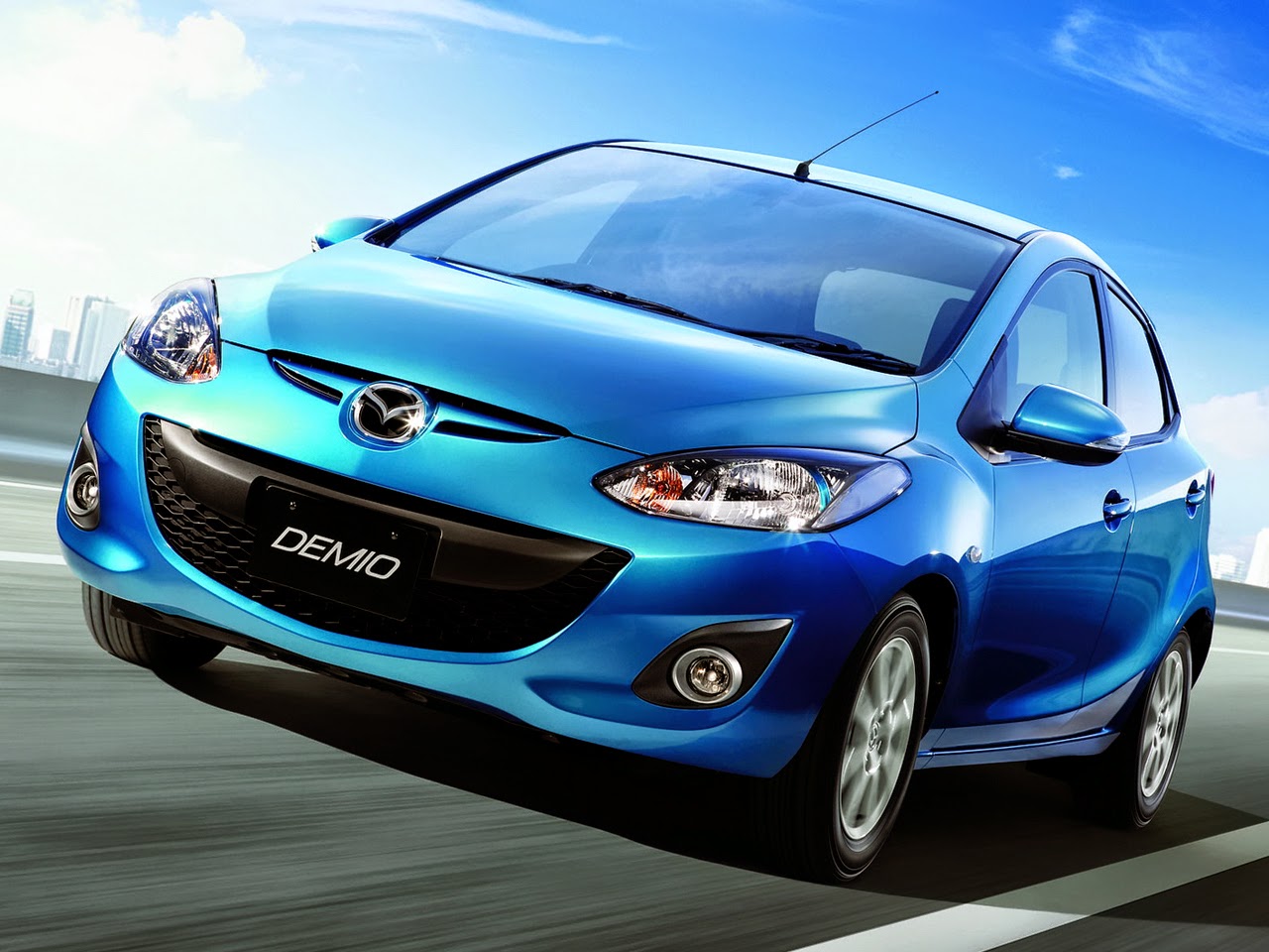 2008 Mazda Demio – Eye-catching and dynamic | AUTO REVIEW