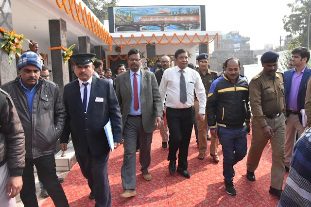 पूर्वोत्तर रेलवे के महाप्रबंधक श्री राजीव अग्रवाल ने आज वाराणसी मण्डल के छपरा इन्दारा रेल खण्ड का किया वार्षिक निरीक्षण