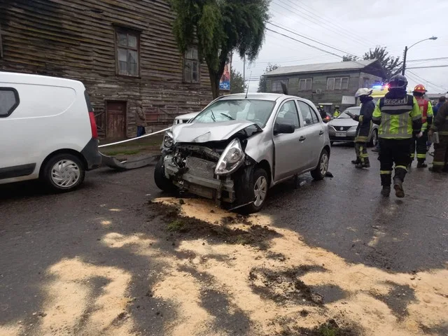 Osorno: Accidente de tránsito en Rahue deja cuatro lesionados