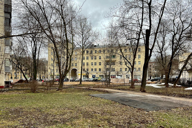 улица Коминтерна, улица Рудневой, дворы, жилой дом 1939 года постройки