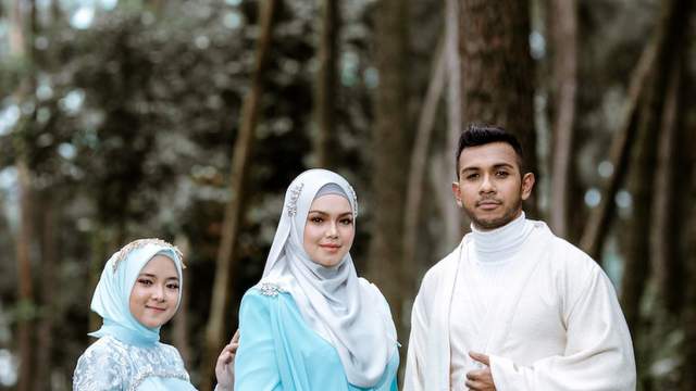 Nissa Sabyan Siti Nurhaliza dan Taufik Batisah