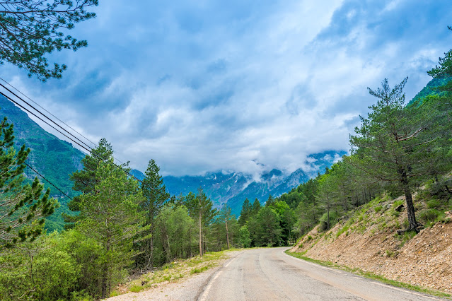 Imagen de la Carretera hacia el Circo de Pineta