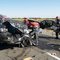 ACCIDENT GRAV. O persoană a murit, iar alte patru au fost transportate la spital în stare gravă