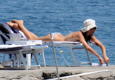 Helena Christensen Floral Bikini In Italia4