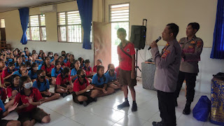 Cegah Narkoba Bagi Generasi Muda Kapolsek Seltim Masuk Sekolah Berikan Ceramah