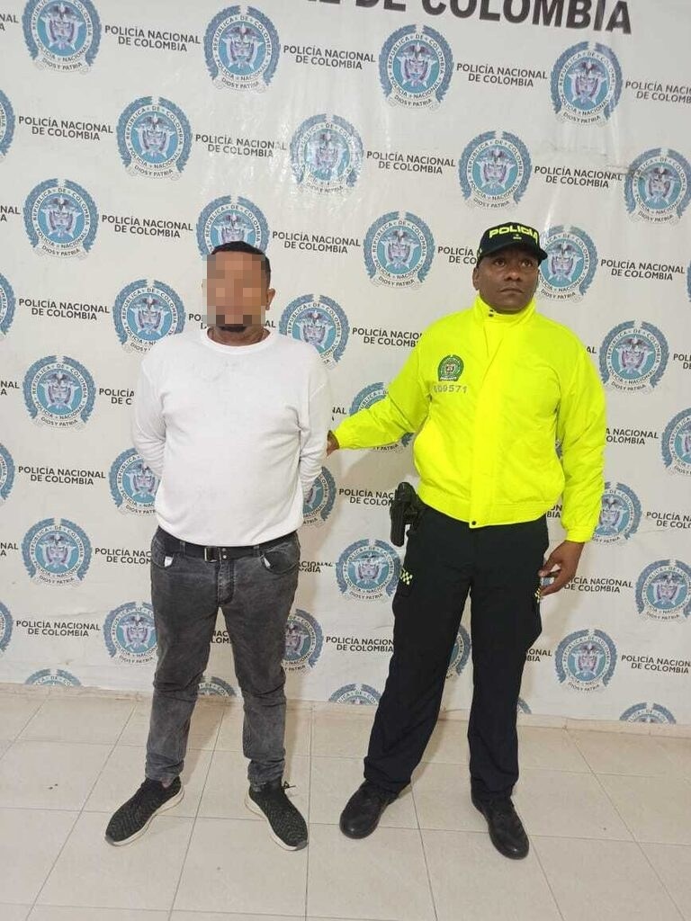 https://www.notasrosas.com/FGN y agentes de la Policía Cesar capturan a un hombre por el Delito de Violencia Intrafamiliar Agravado
