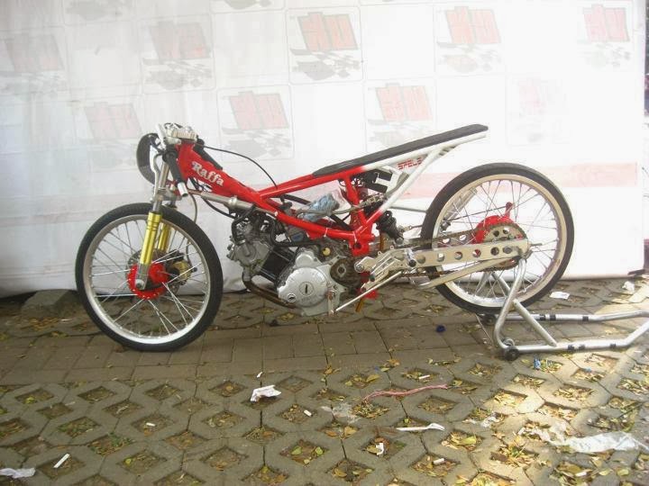 Ini Dia Hasil Modifikasi Motor Drag  Jupiter MX Variasi 