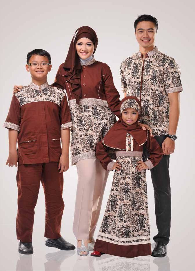 10 Model Baju Muslim Sekeluarga Couple Modern Terbaru 2019