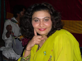 nighat naaz sindhi singer