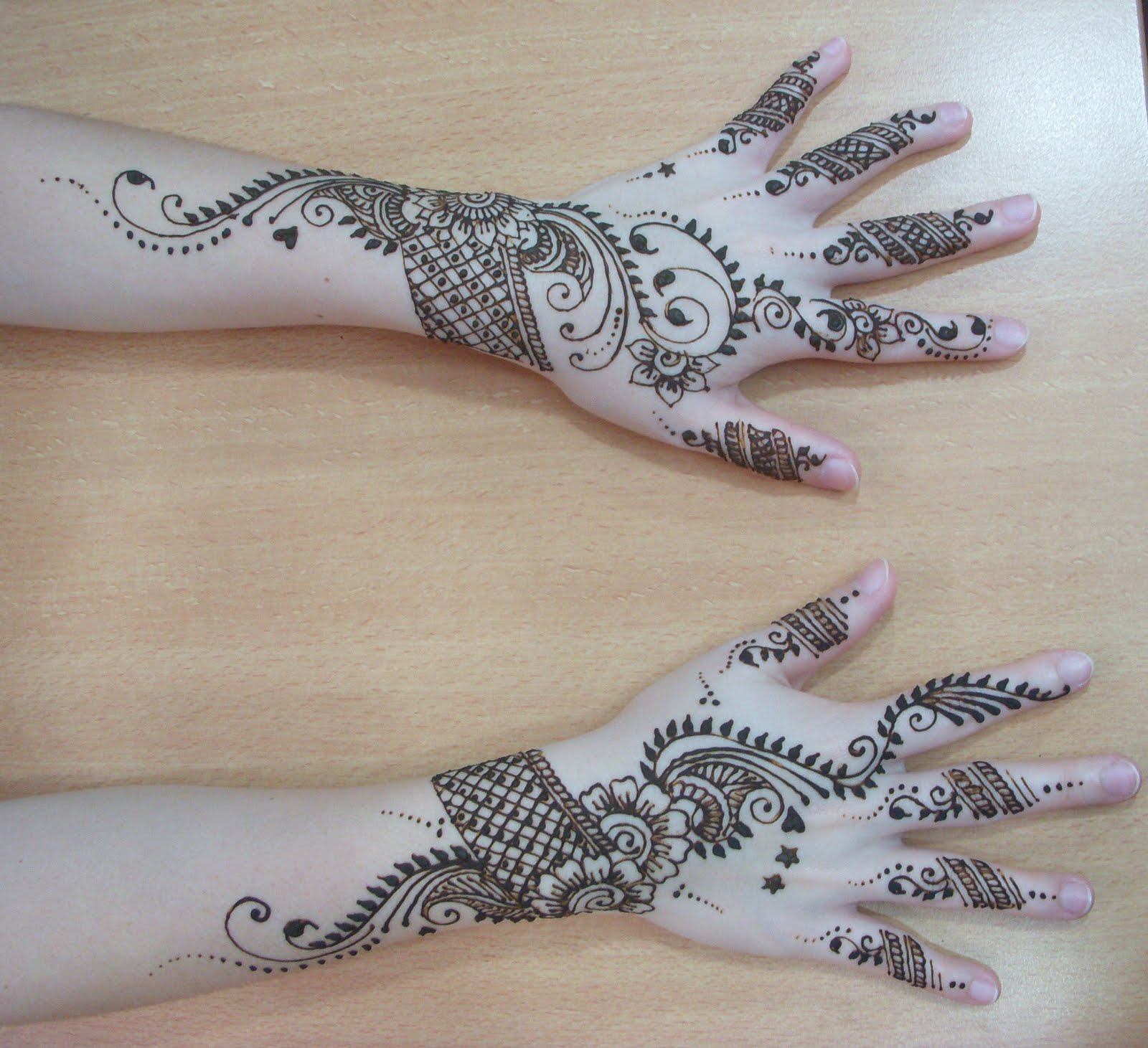  Gambar Keren Henna Love Tahun 2020 Teknik Menggambar 