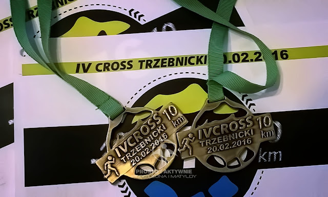 Cross Trzebnicki - pamiątkowe medale i imienne numery startowe