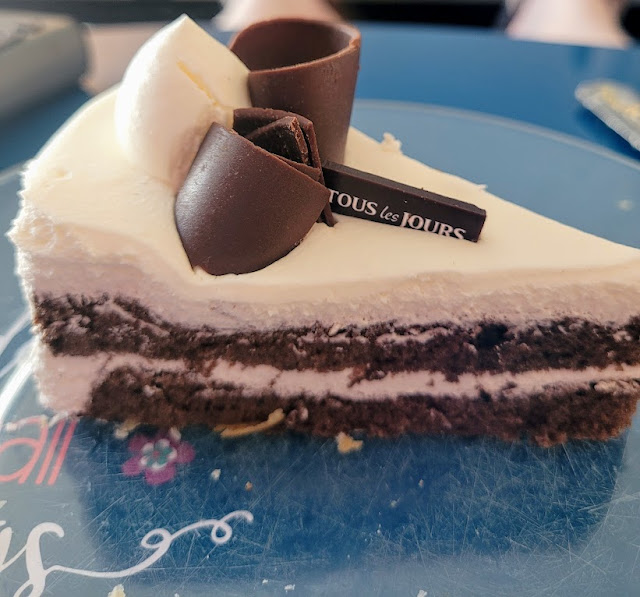 Chocolate cloud cake from Tous les Jours, Troy