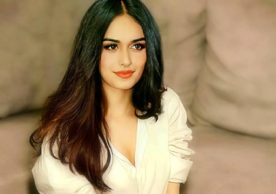 Manushi Chhillar Latest Photos, Hot New Stills