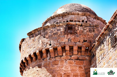 Vistas del Castillo Palacio de La Calahorra en el Marquesado del Zenete - Visita Camping La Lomilla con Senedtur