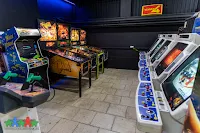 Wszystkich fanów retro gamingu oraz flipperów ucieszy fakt, że w Katowicach niedawno otwarto Interaktywne Muzeum FunHouse!