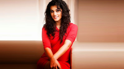 Taapsee Pannu Beautiful HD Wallpaper 