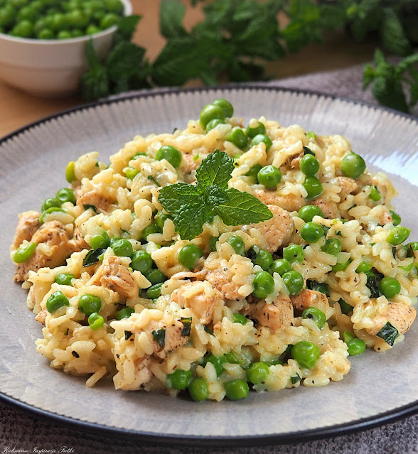 Risotto z kurczakiem i zielonym groszkiem