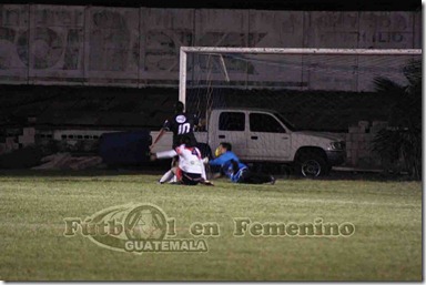 jugada de gol anulado a cremas al 10 de juego que se marco (2)