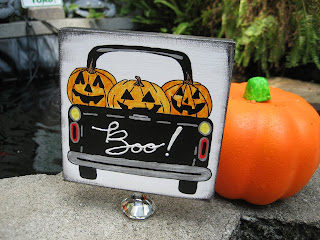 https://www.etsy.com/listing/736557315/farmhouse-halloween-boo-sign-farmhouse?ref=shop_home_active_2